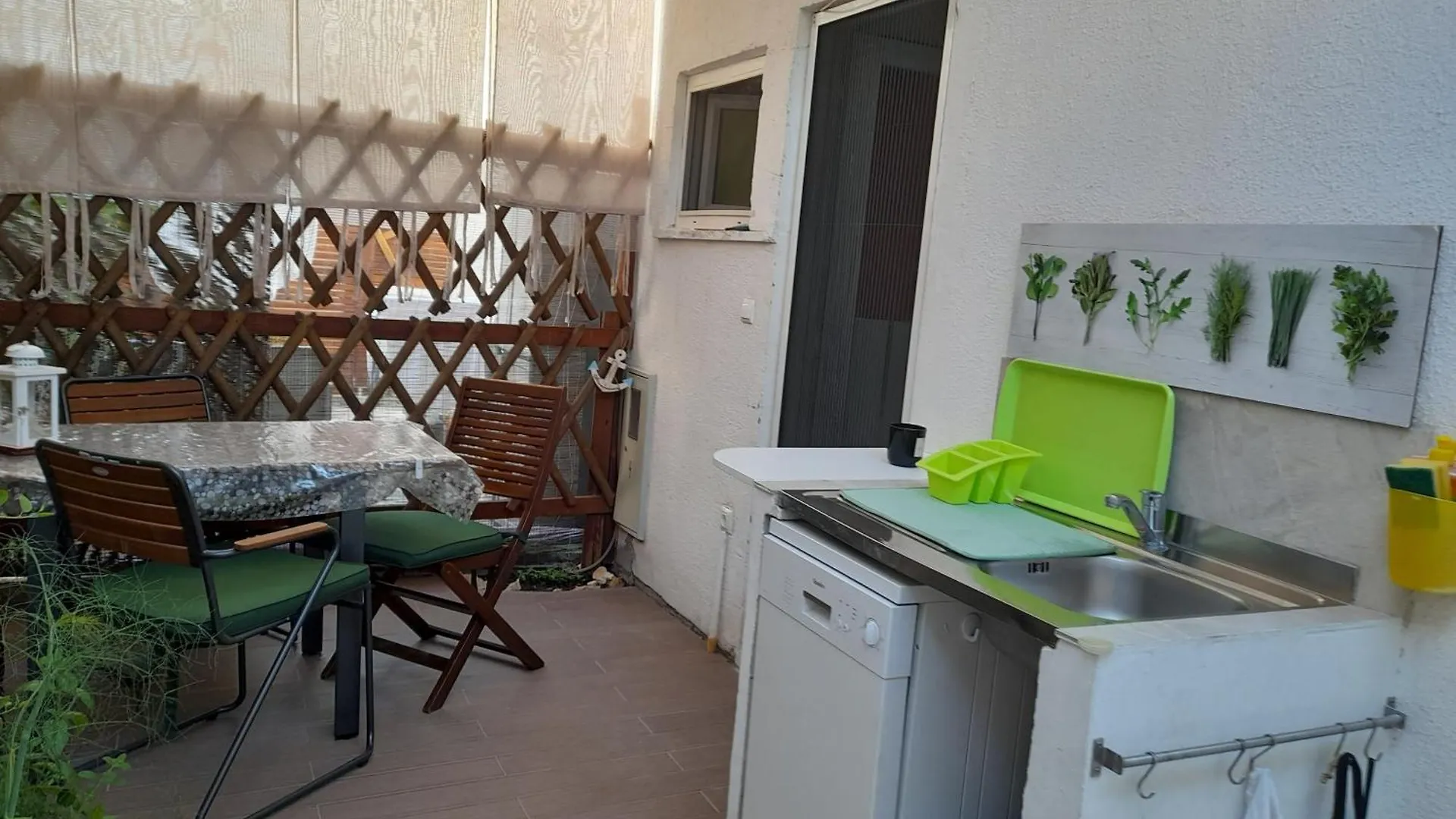 Apartments By The Sea Okrug Gornji, Ciovo - 21985 تروغير 0*,